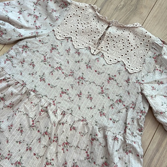 Moon River Floral Print Puff Sleeve Mini Dress - Picture 7 of 9